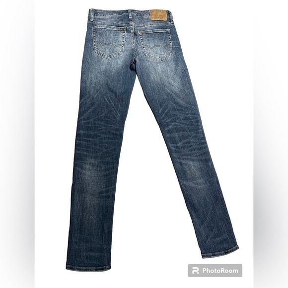 American Eagle - Men’s Next Level Flex Distressed Jeans - Picture 7 of 10